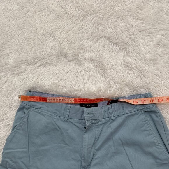 Men Tommy Hilfiger Classic Fit Chino Shorts Flat Front in Light Blue Size 36 - Picture 3 of 7